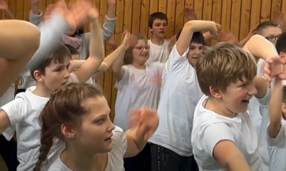 Schulkinder bei der Tanzwoche